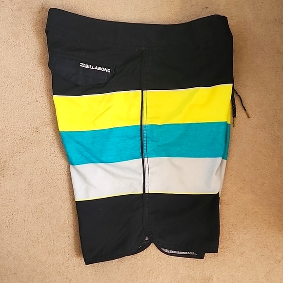 Billabong Swim Stripes Shorts - Picture 6 of 10